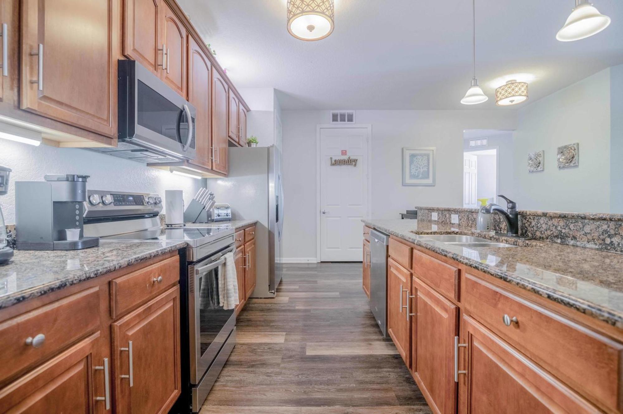 Beautiful Vista Cay Luxury Deluxe Near Theme Park And Walk To The Convention Center