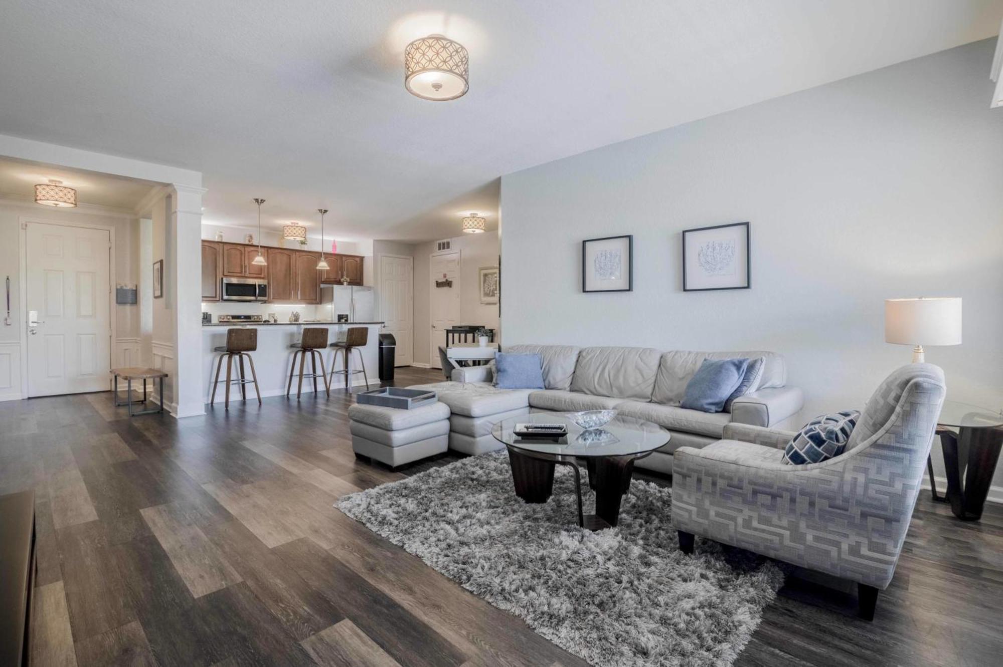Beautiful Vista Cay Luxury Deluxe Near Theme Park And Walk To The Convention Center