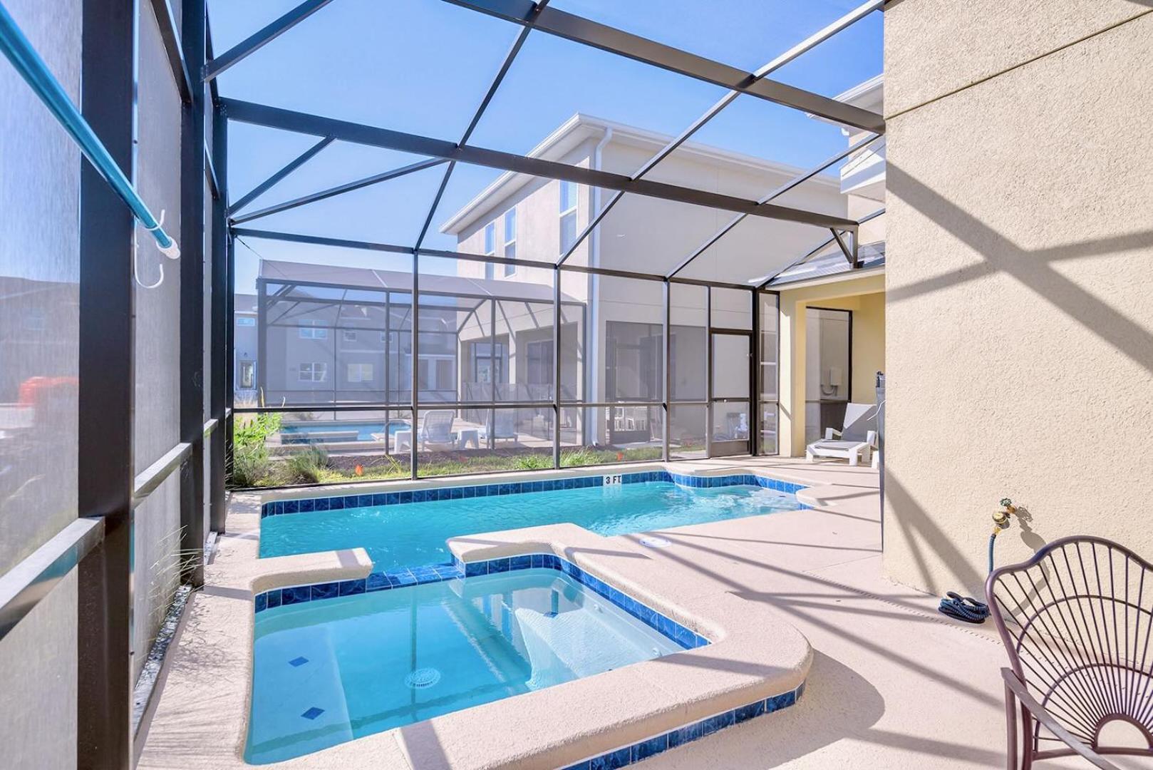 Luxury 5br - Pool & Hot Tub - Near Holiday home