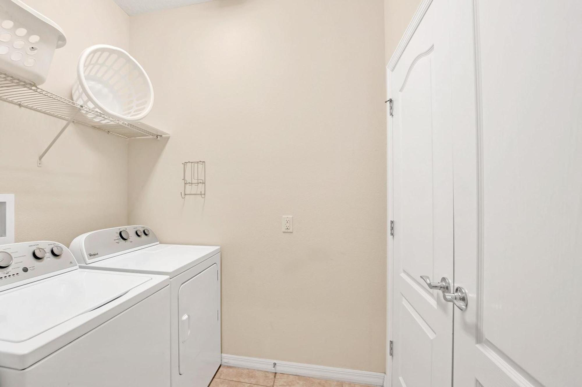 8br W Pool Hot Tub And Theatre Loft Kissimmee