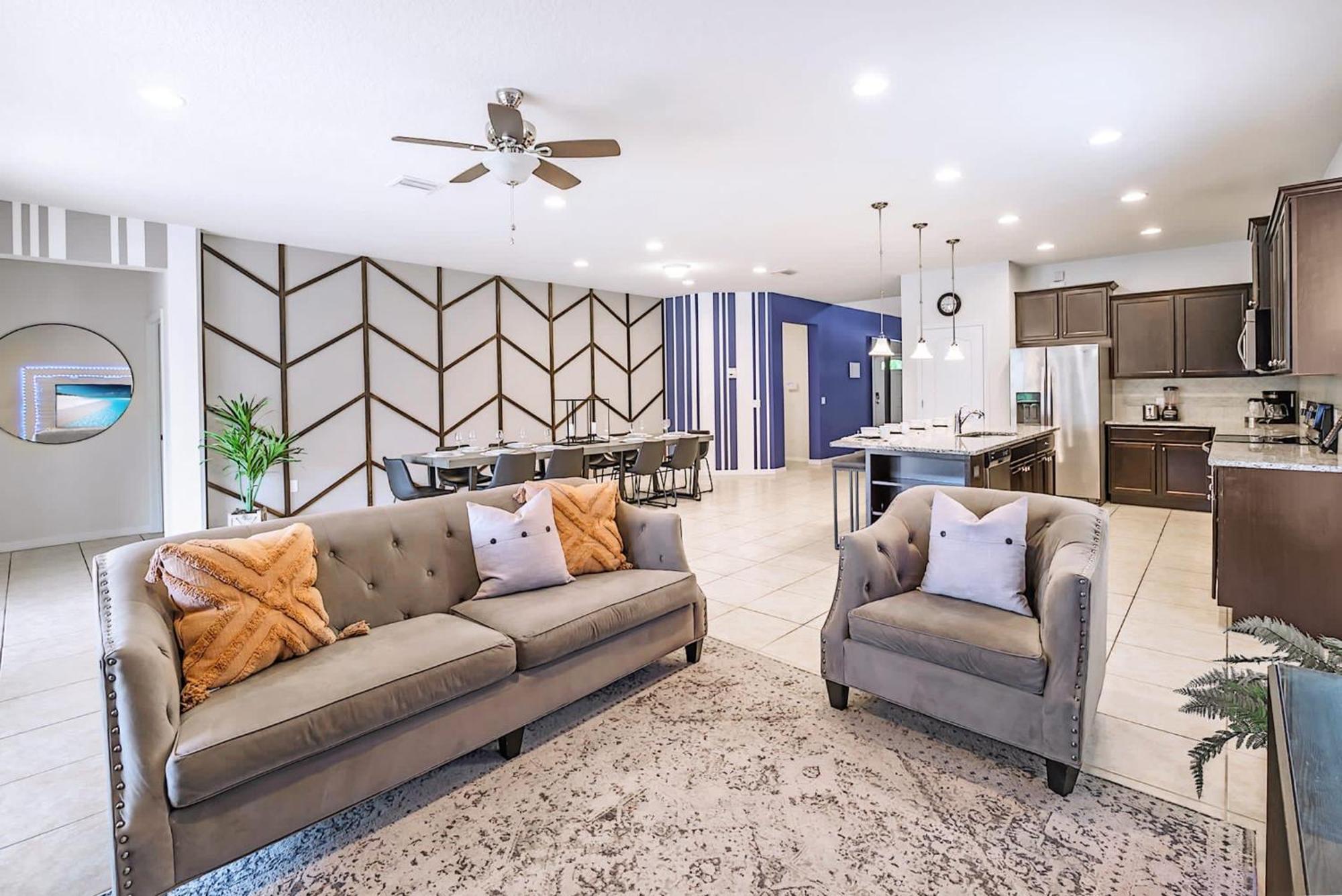 Holiday home 8br W Pool Hot Tub And Theatre Loft