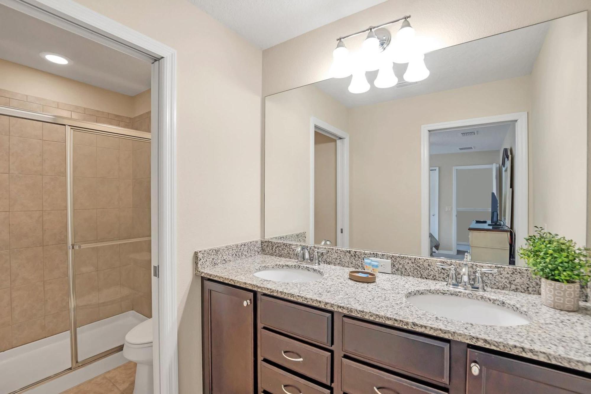 Holiday home 8br W Pool Hot Tub And Theatre Loft