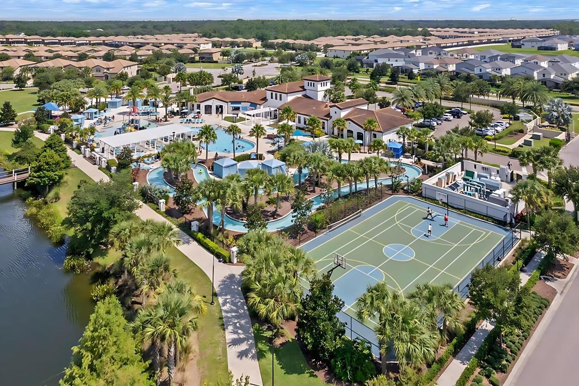 8br W Pool Hot Tub And Theatre Loft Kissimmee