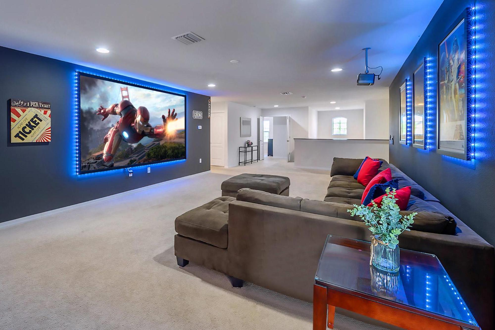 Holiday home 8br W Pool Hot Tub And Theatre Loft