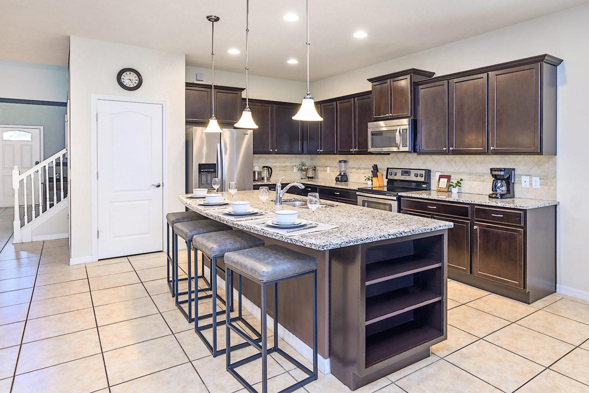 8br W Pool Hot Tub And Theatre Loft