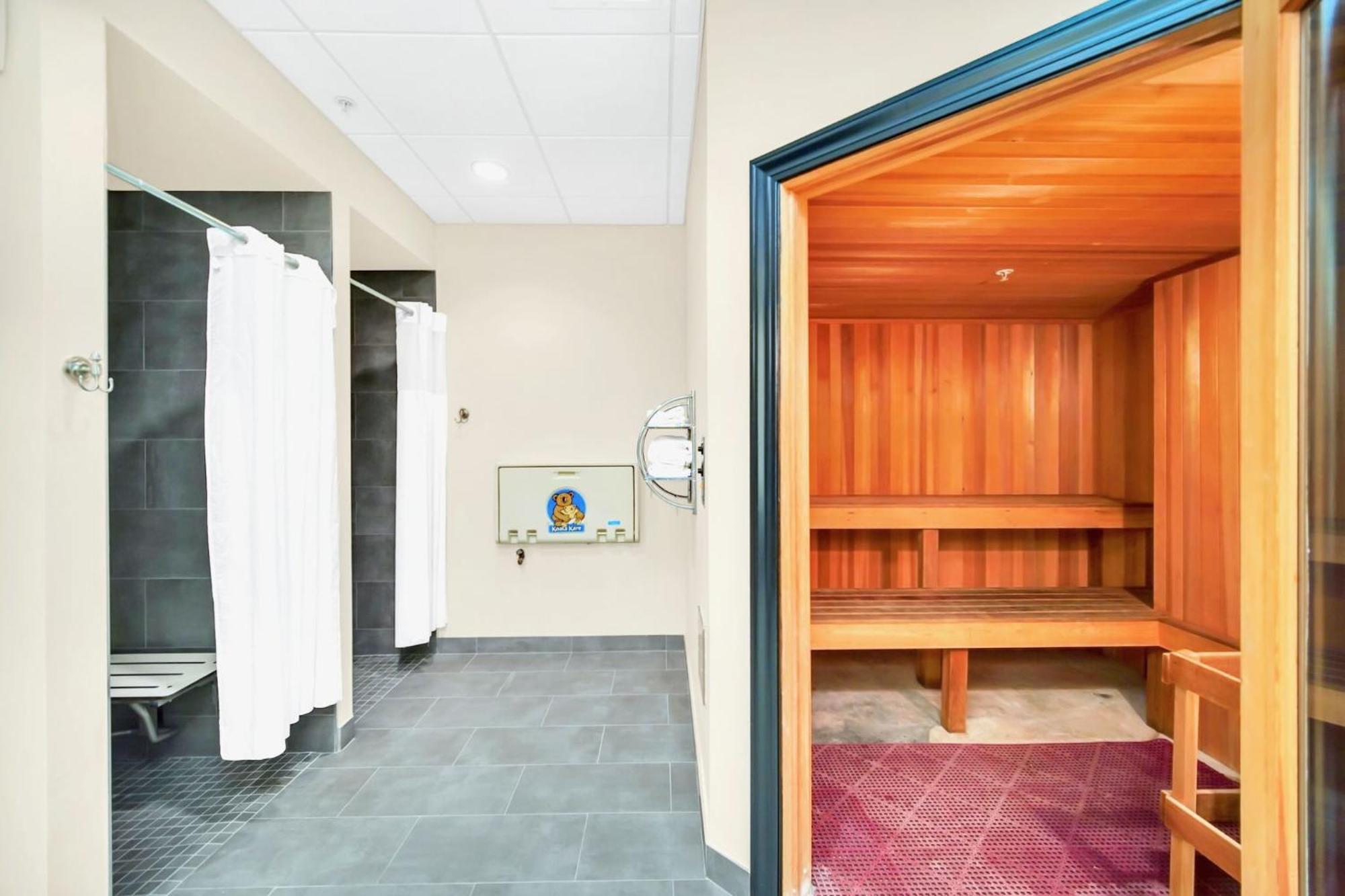 Pet-friendly 3br W Pool Hot Tub Holiday home