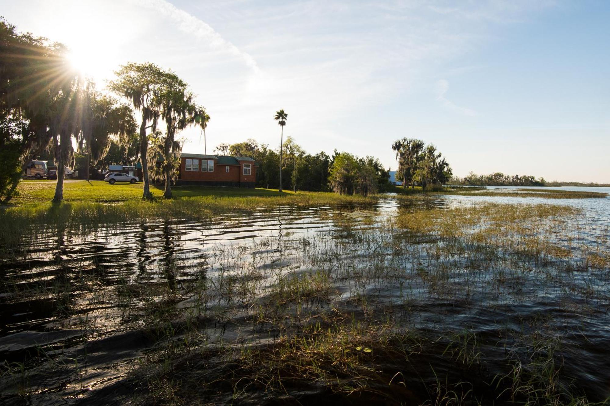 Oak Harbor Rv Park Resort Haines City