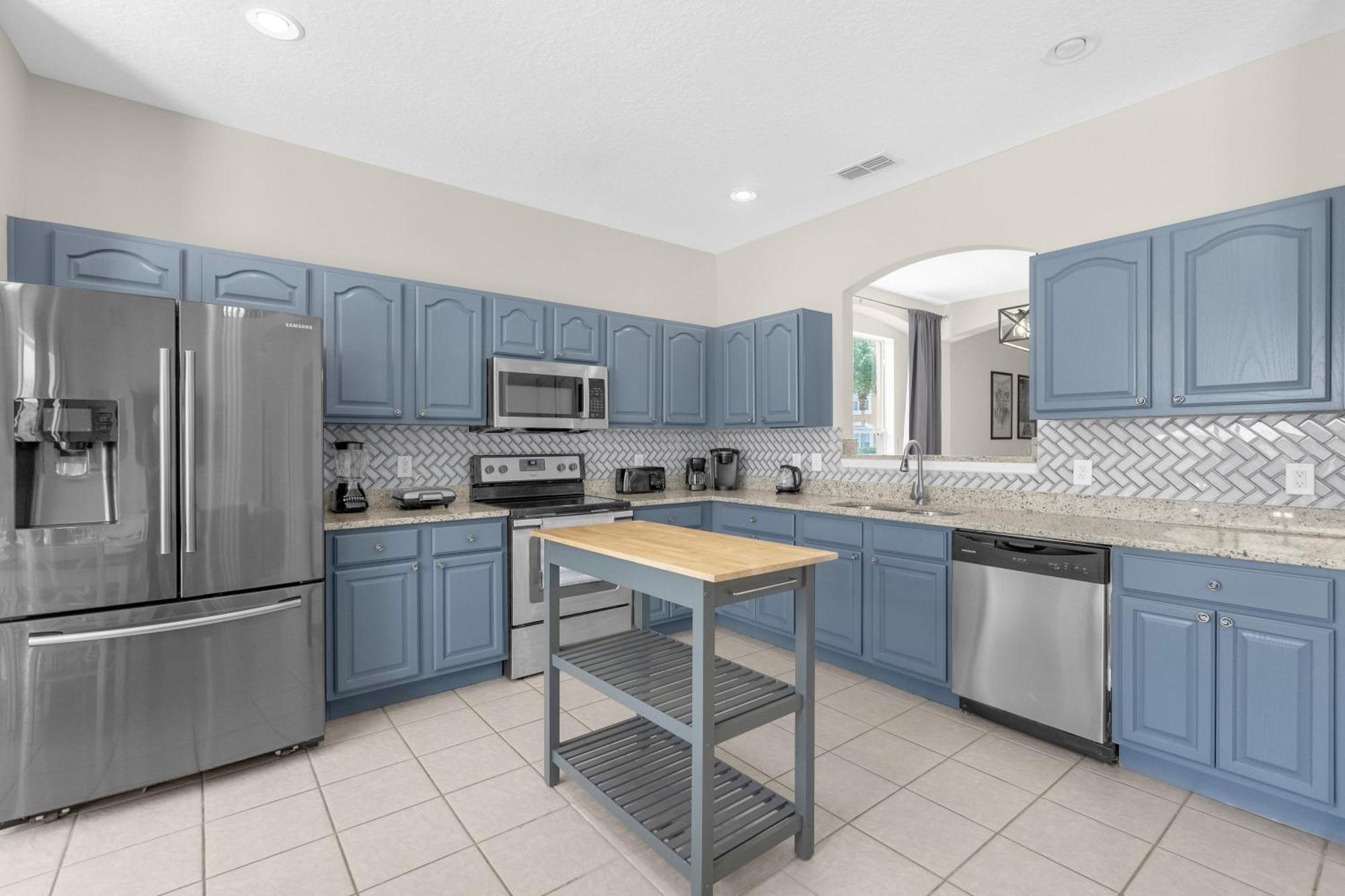 Large Spacious W Private Pool & Hot Tub Holiday home Davenport