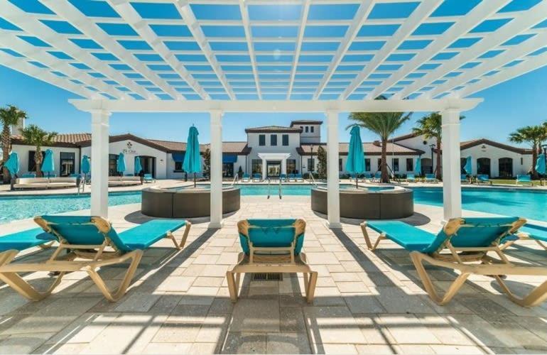 Holiday home Astonishing At Windsor At Westside *