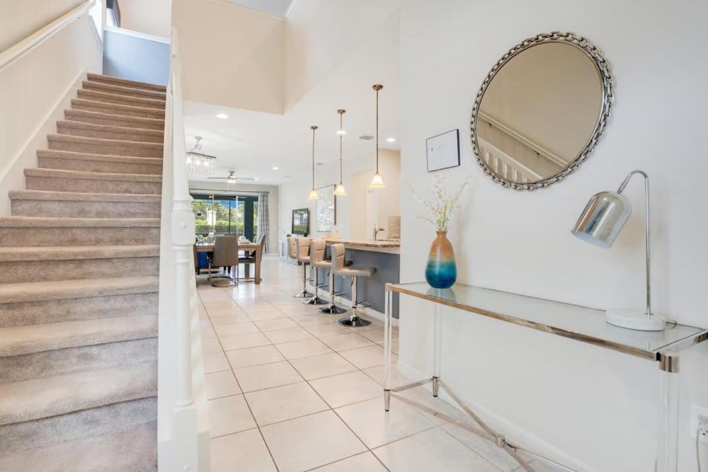 Astonishing At Windsor At Westside Holiday home *