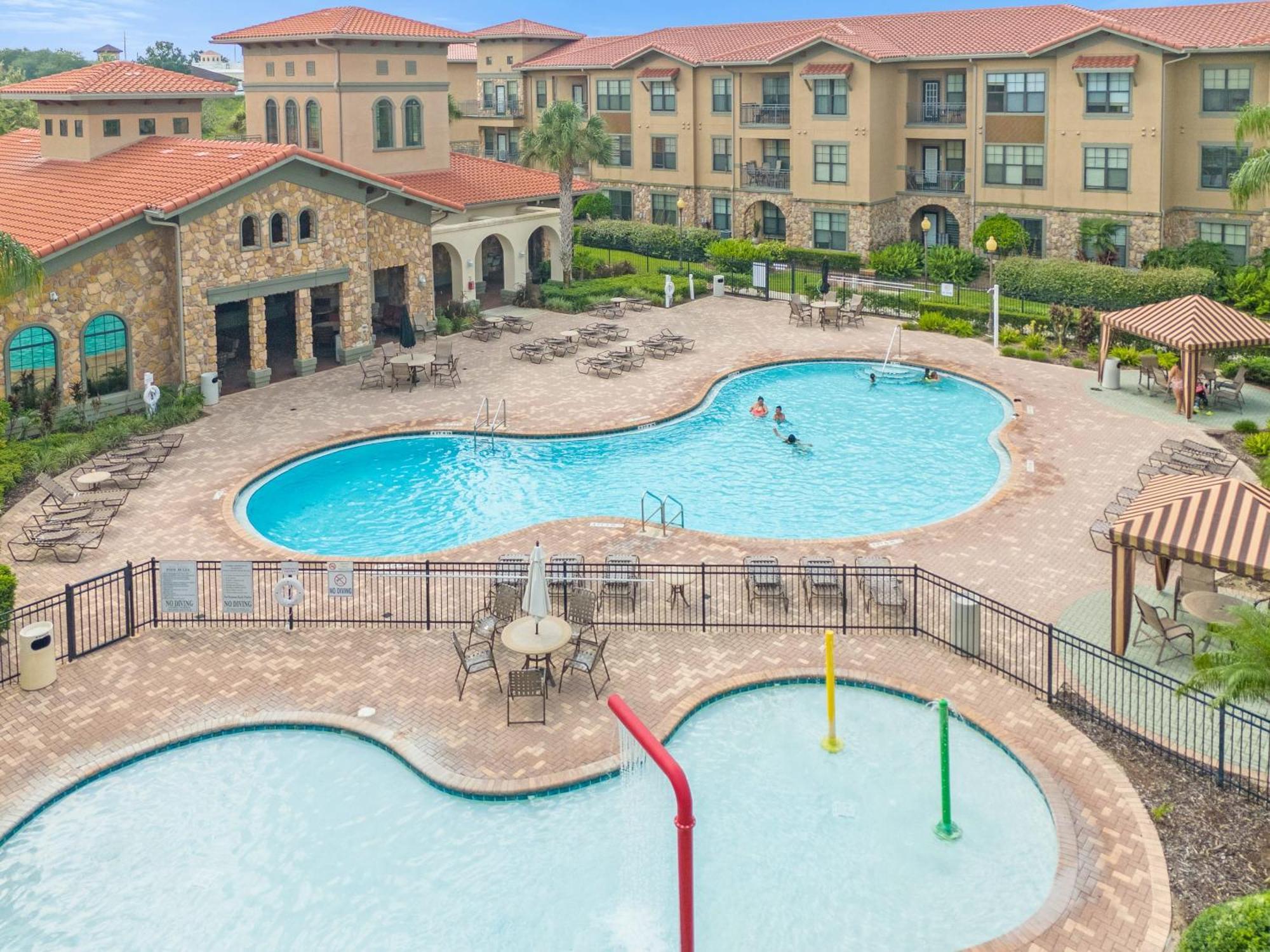 With Private Patio - Near Disney's Animal Kingdom Davenport
