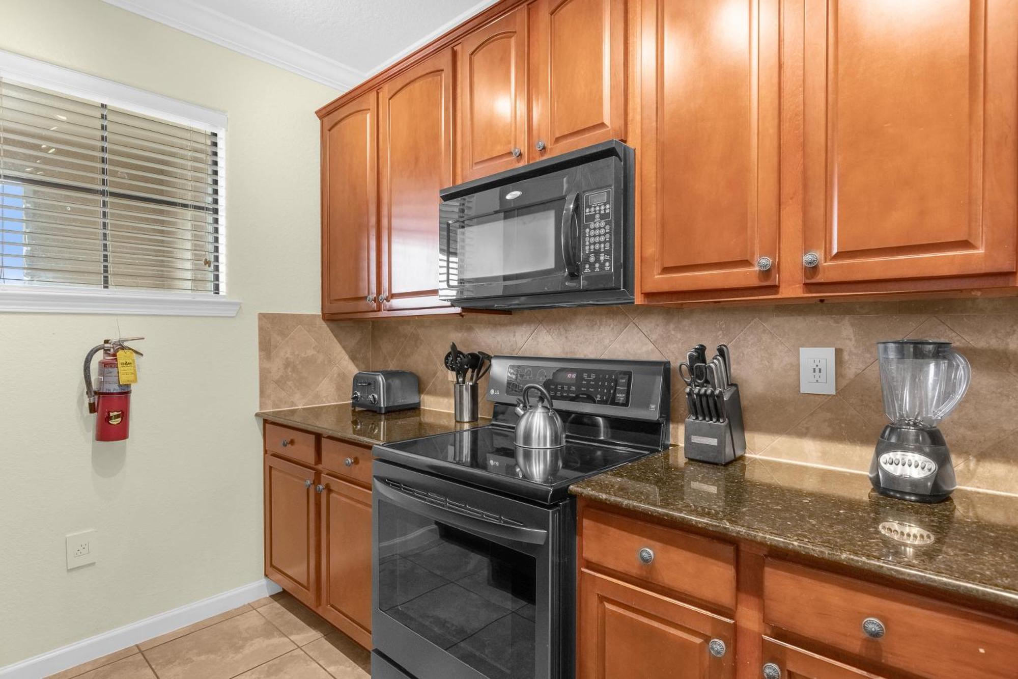 With Private Patio - Near Disney's Animal Kingdom Holiday home