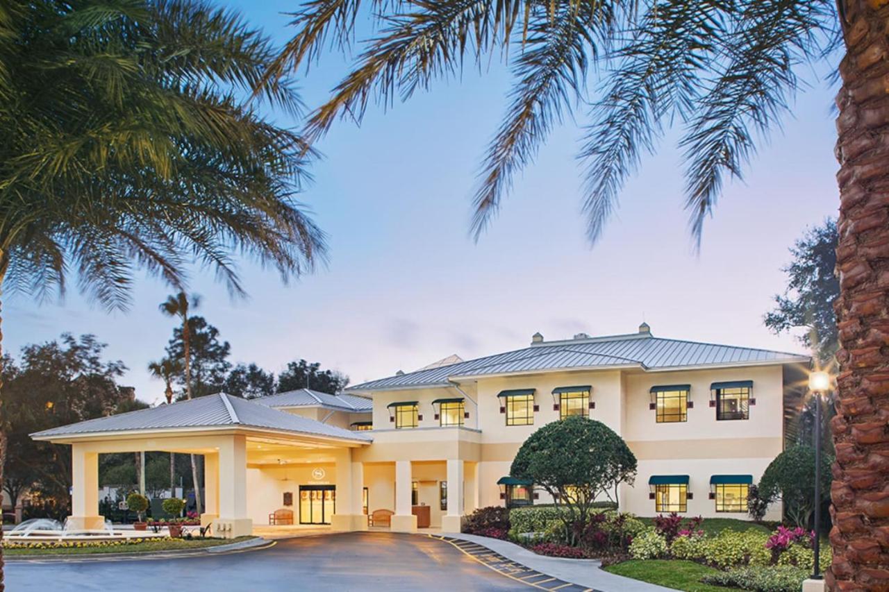Have Fun In 2bd In A Setting With Close Access To Parks Orlando