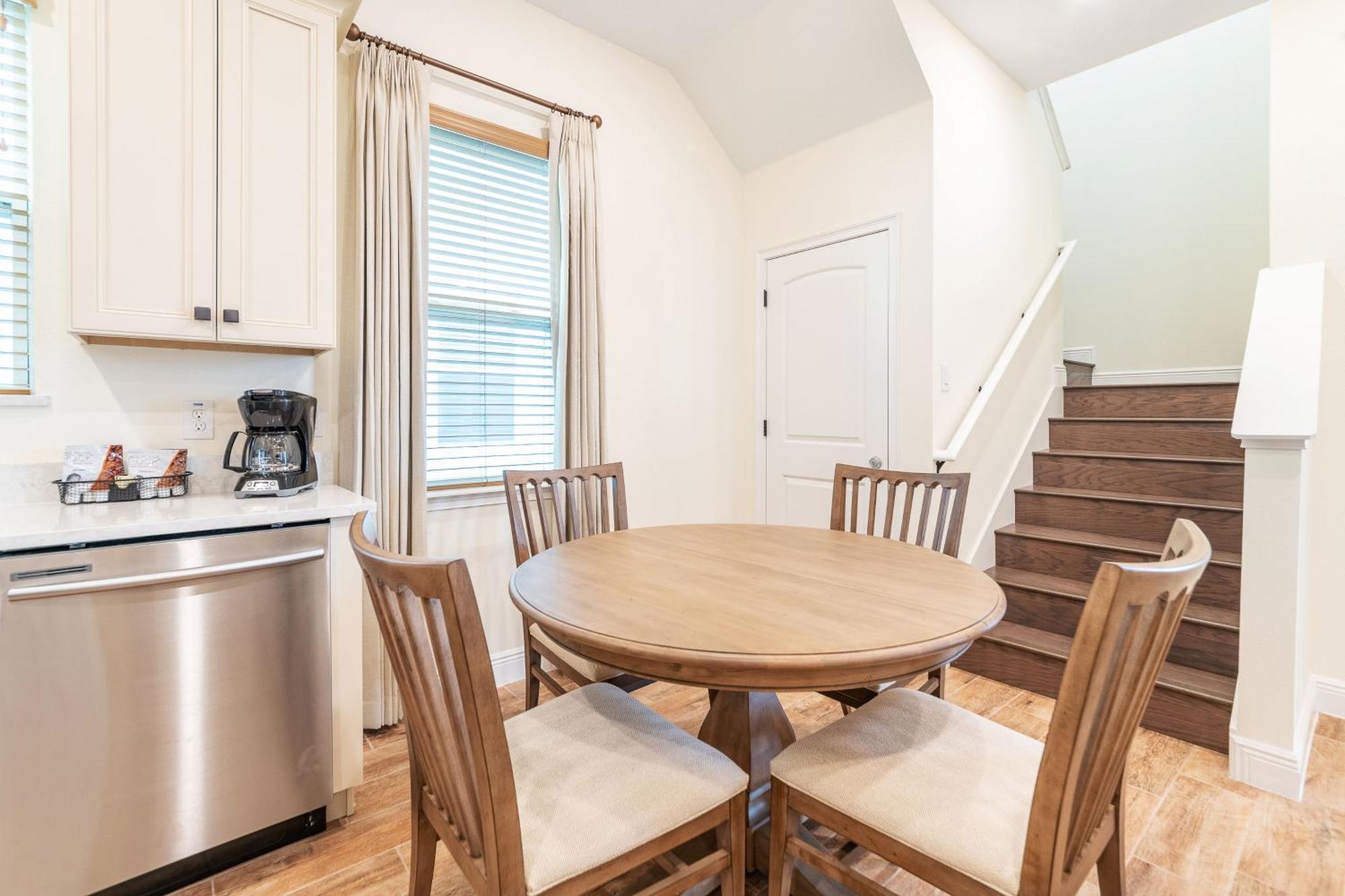 Sun Dazed With Hot Tub Near With Margaritaville Access - 2974sr Holiday home *