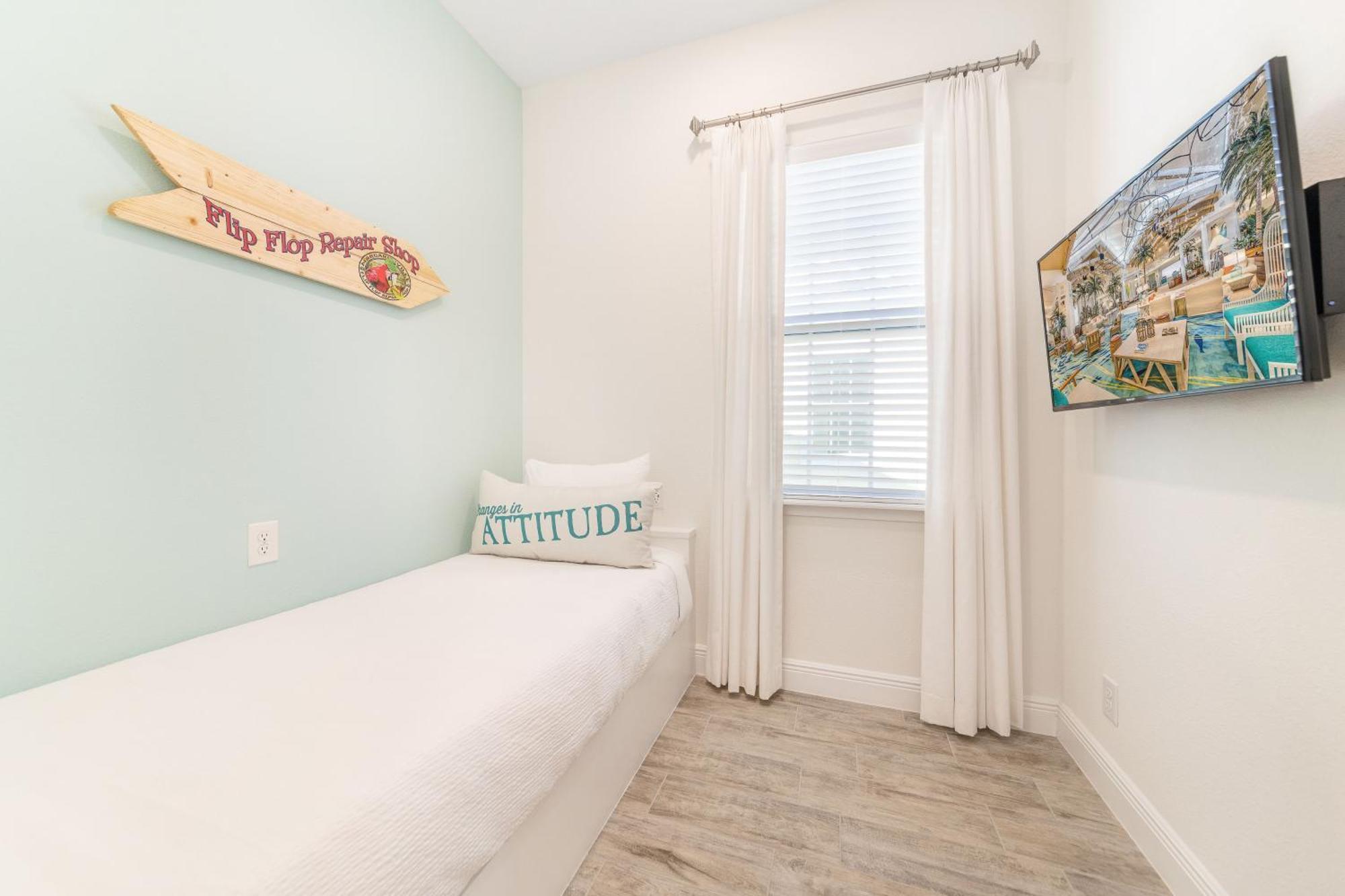 Holiday home Bright Near With Margaritaville Access - 8020sb