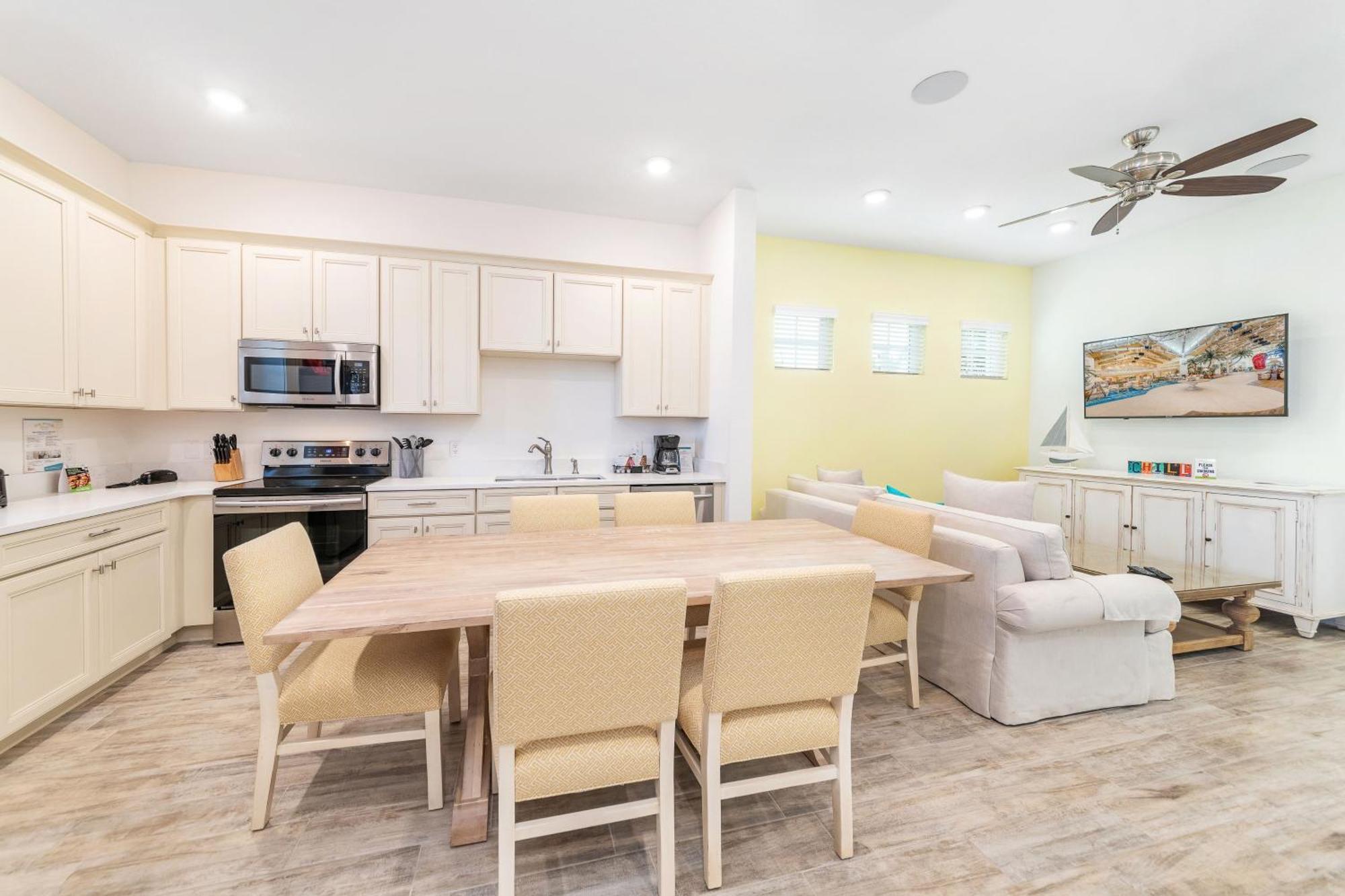 Holiday home Bright Near With Margaritaville Access - 8020sb