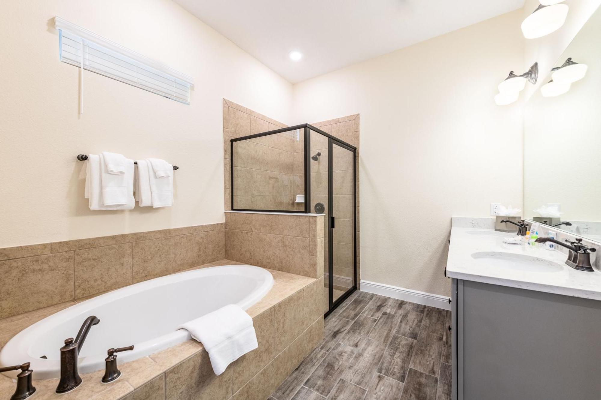 Holiday home Paradise Near With Margaritaville Access - 8137su