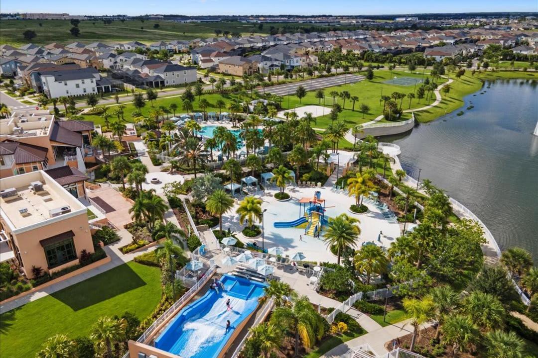 Majestic 9-bedroom Home: Luxury & Serenity Await Kissimmee