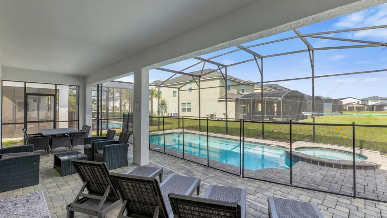 Holiday home Majestic 9-bedroom Home: Luxury & Serenity Await *