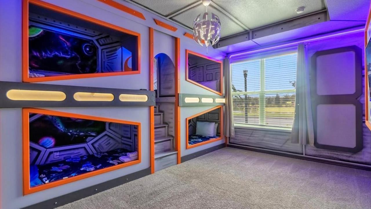 Holiday home Majestic 9-bedroom Home: Luxury & Serenity Await Kissimmee