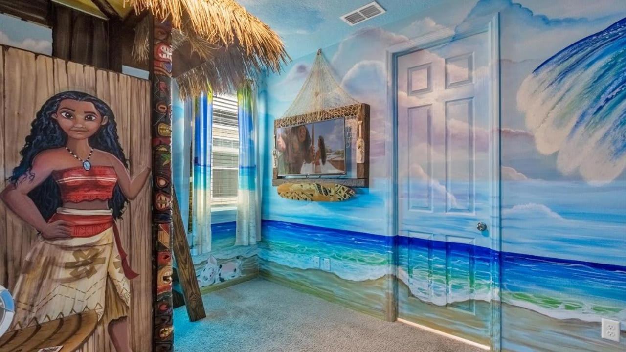 Holiday home Majestic 9-bedroom Home: Luxury & Serenity Await *