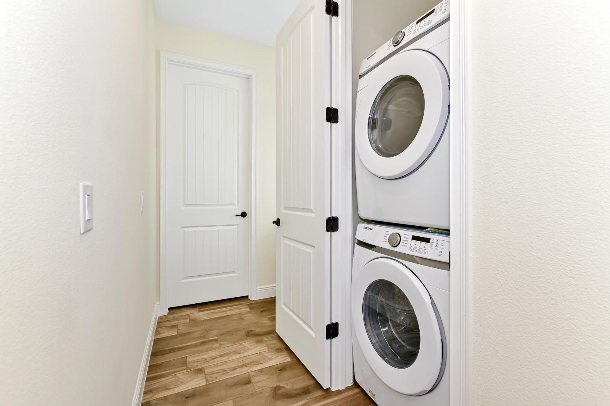 Villa Colorful Near With Margaritaville Island H20 Waterpark Access - 3140cs Orlando