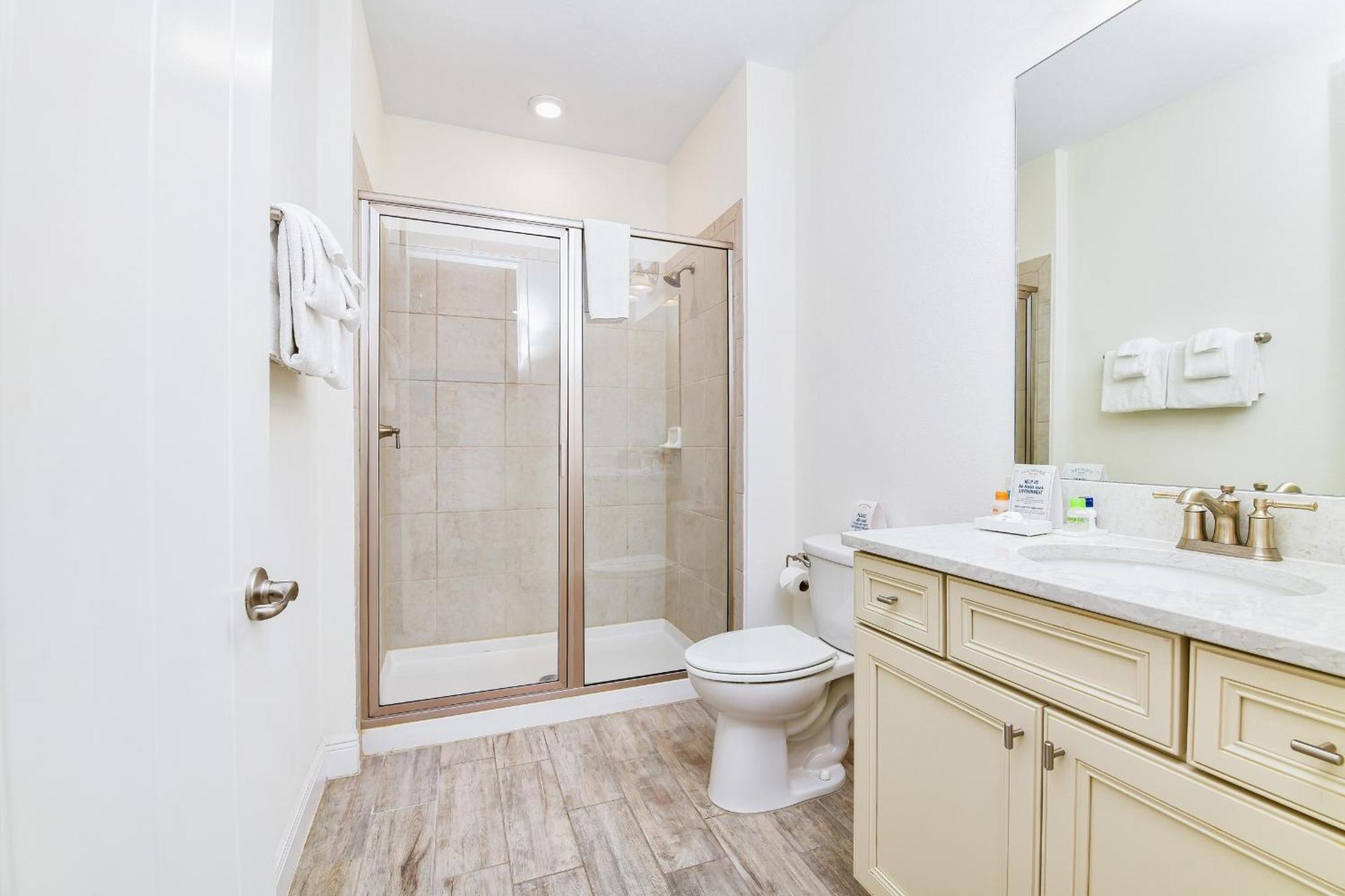Luxurious Near With Margaritaville Access - 8000dr *