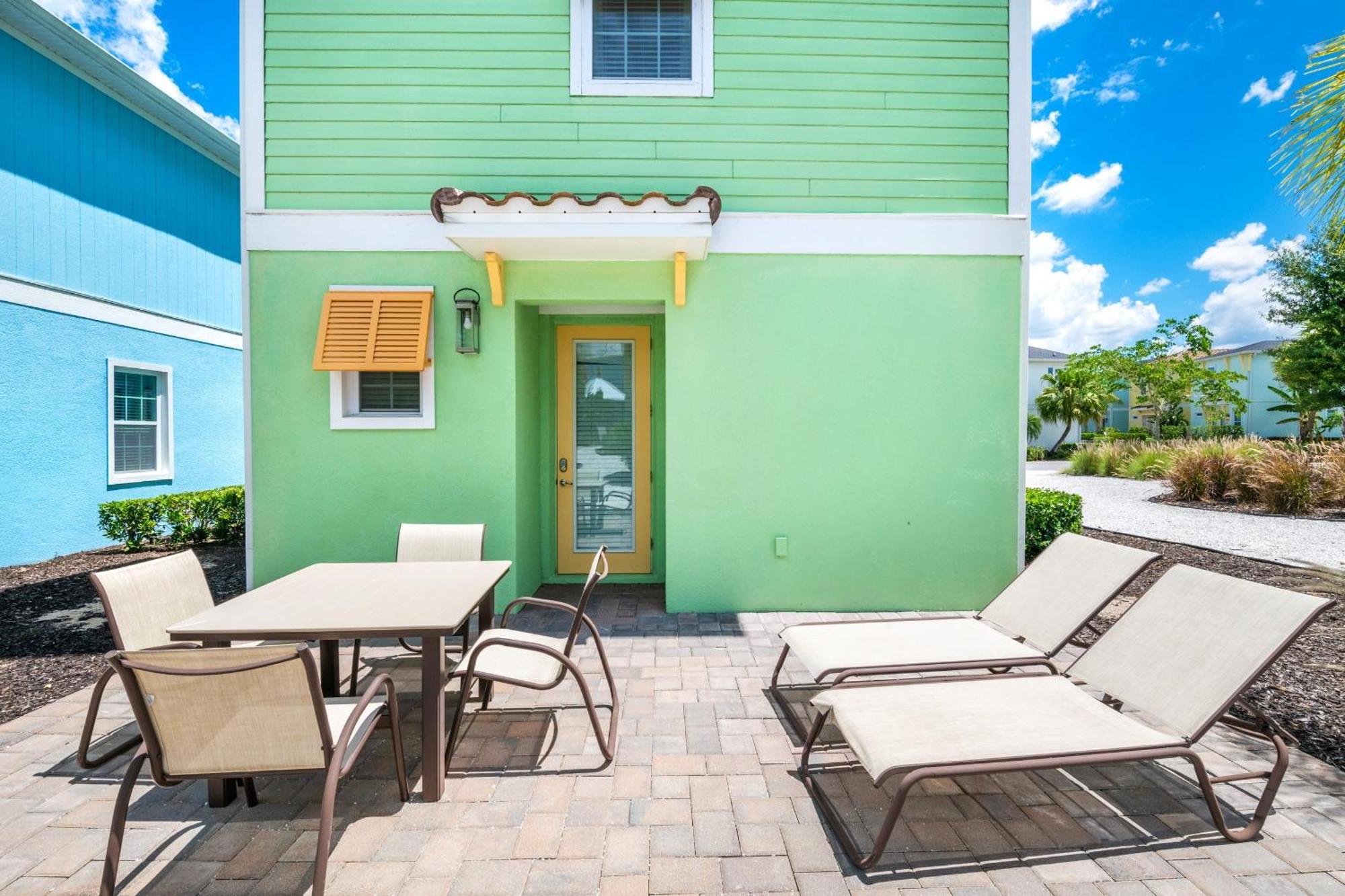 Luxurious Near With Margaritaville Access - 8000dr Holiday home