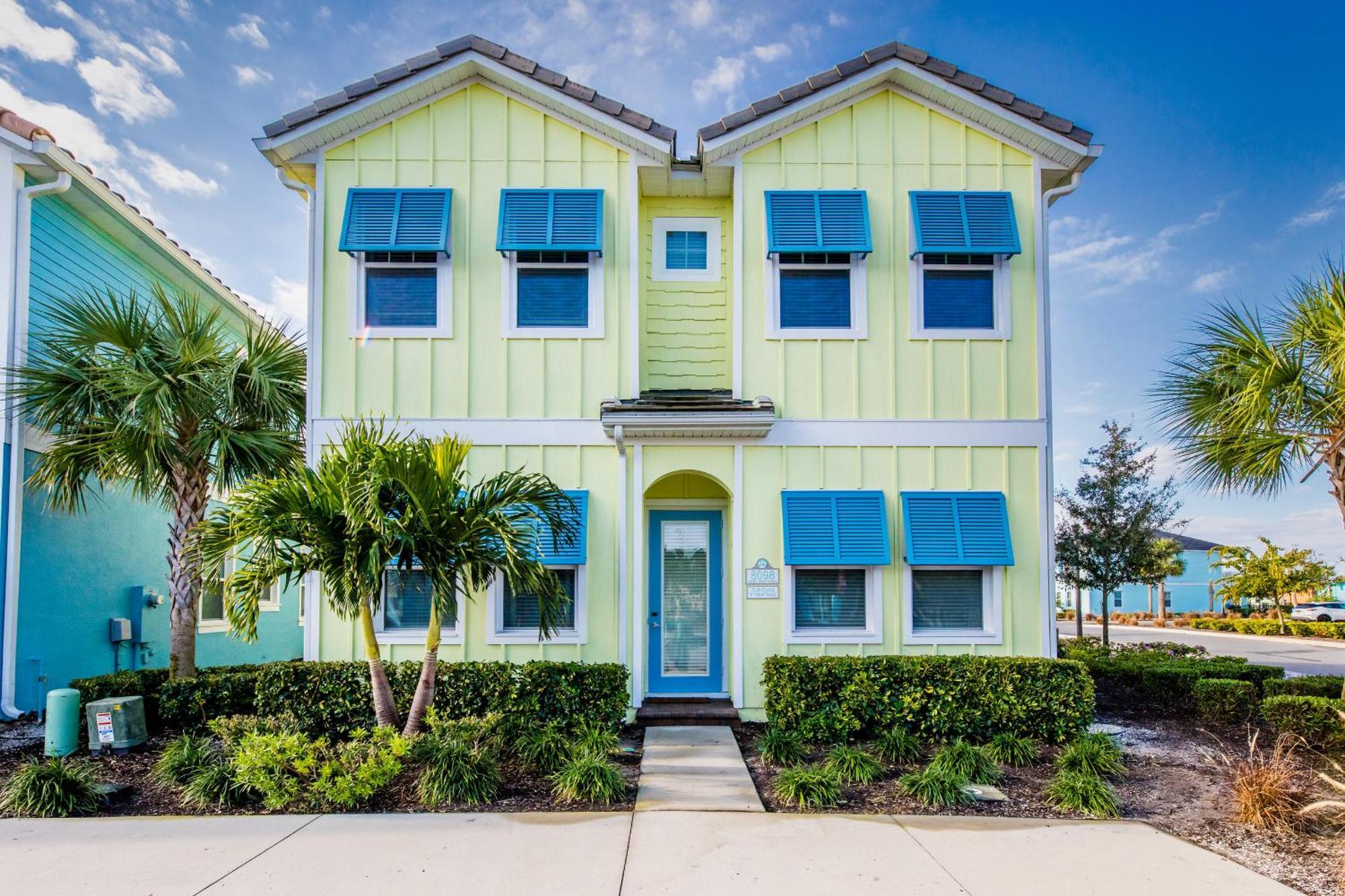 Flip Flops And Tank Tops With Private Pool Near With Margaritaville Access - 8098kd Holiday home Orlando
