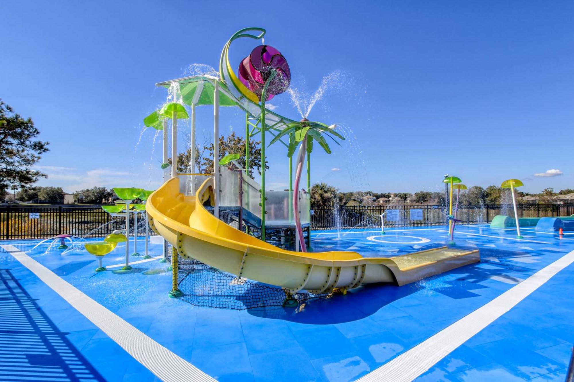 Dream Vacation - Pool, Theater, And Game Holiday home Davenport