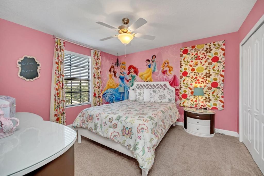 Dream Vacation - Pool, Theater, And Game Davenport