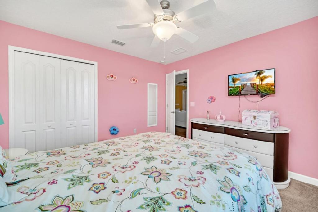 Holiday home Dream Vacation - Pool, Theater, And Game