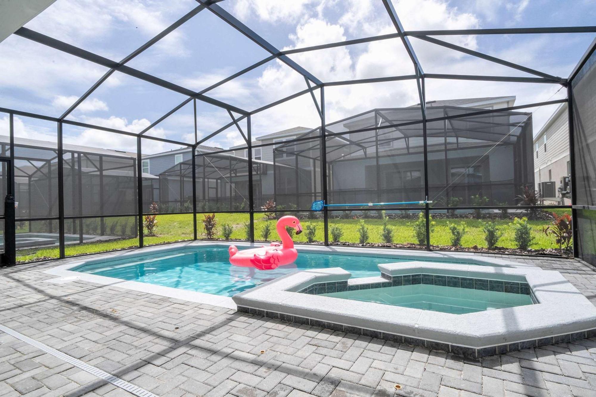 Stunning 7bd Jacuzzi Pool & Close To At Windsor Cay 16217 Holiday home Orlando