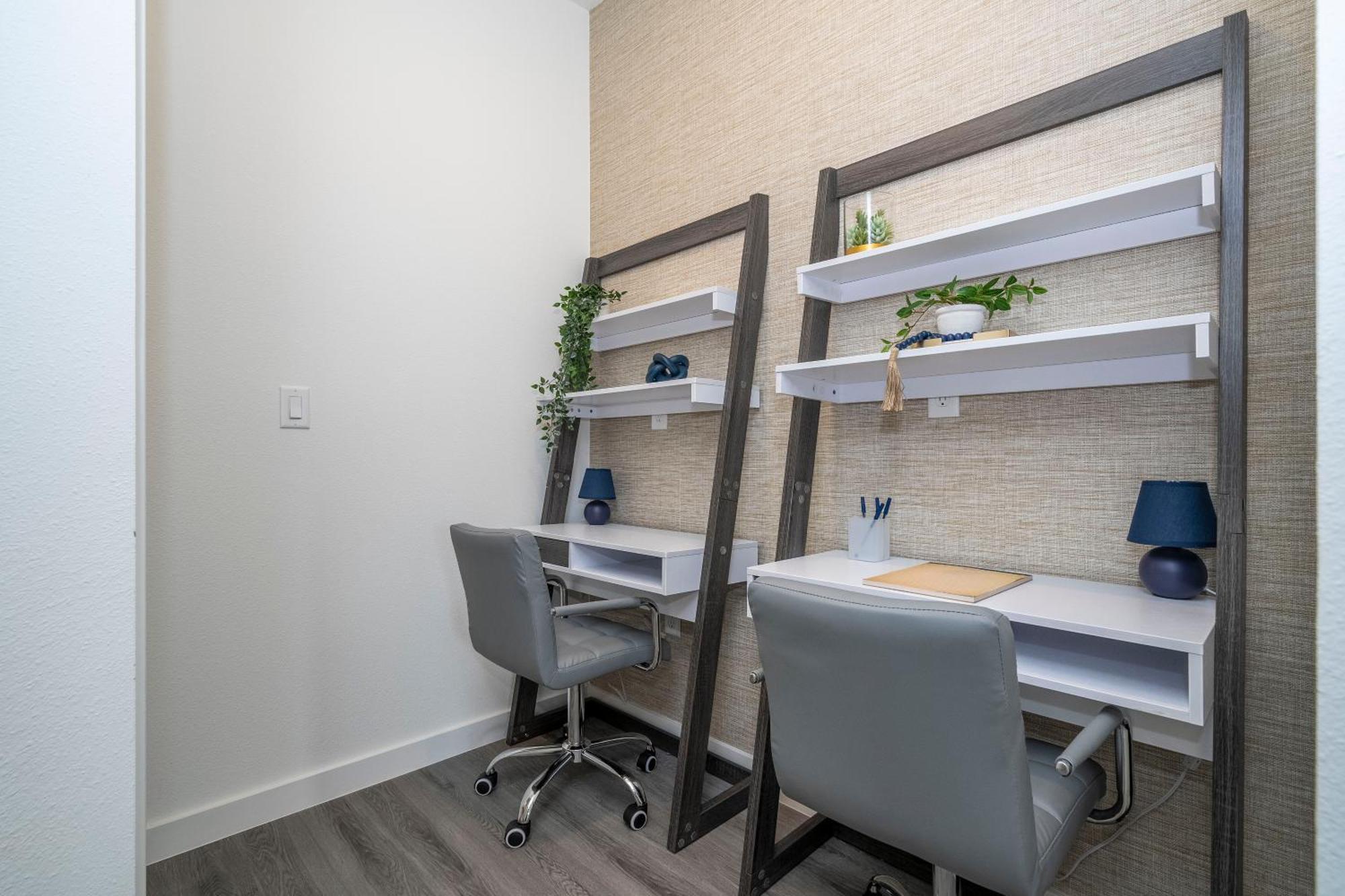 Holiday home 8761 Zd - Elegant 3br In The Hub - Comfort, Style, And Luxury For Your Perfect Getaway