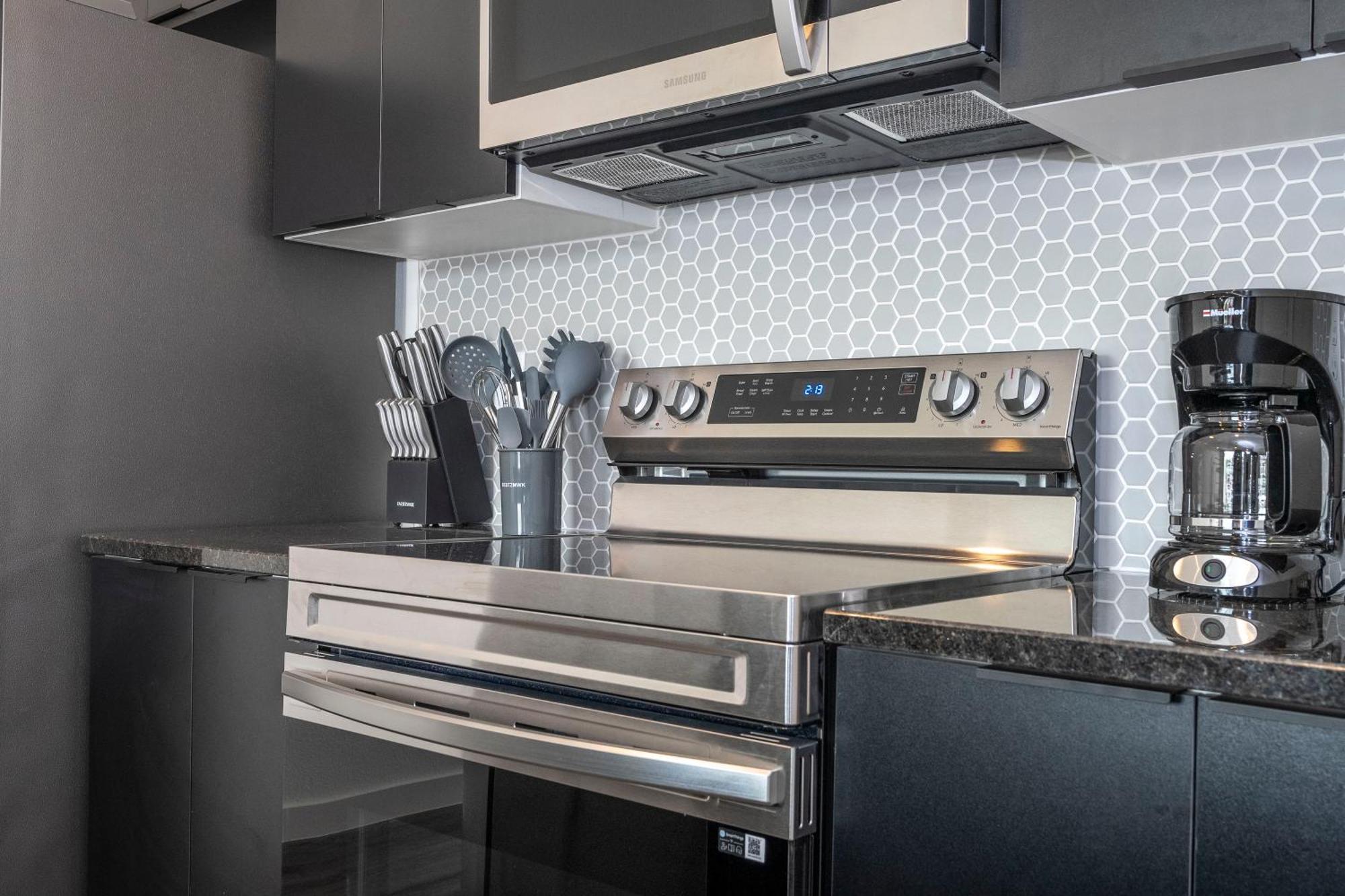 8761 Zd - Elegant 3br In The Hub - Comfort, Style, And Luxury For Your Perfect Getaway *
