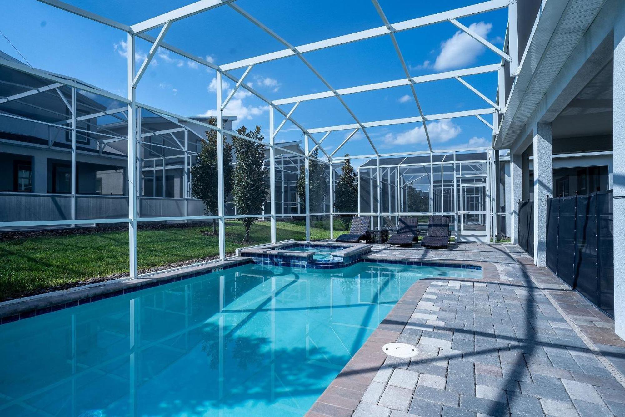 Luxury @ Plus Private Pool Villa Kissimmee