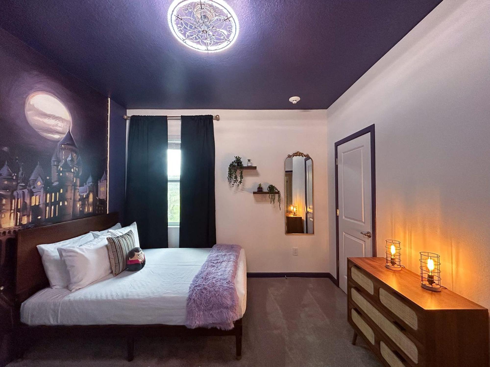 Luxury - The Extras - Sleeps 39 *