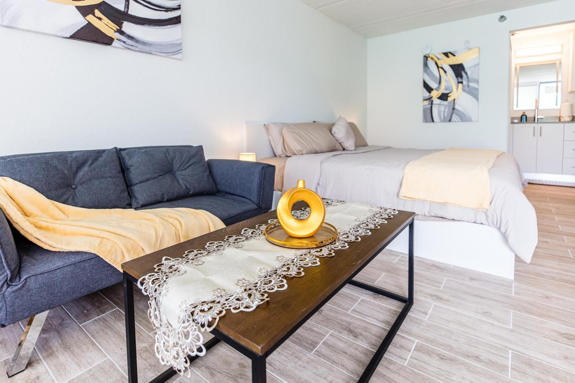 Apartment Beautiful Rose 1-bedroom 8mins From Wpool & Gym