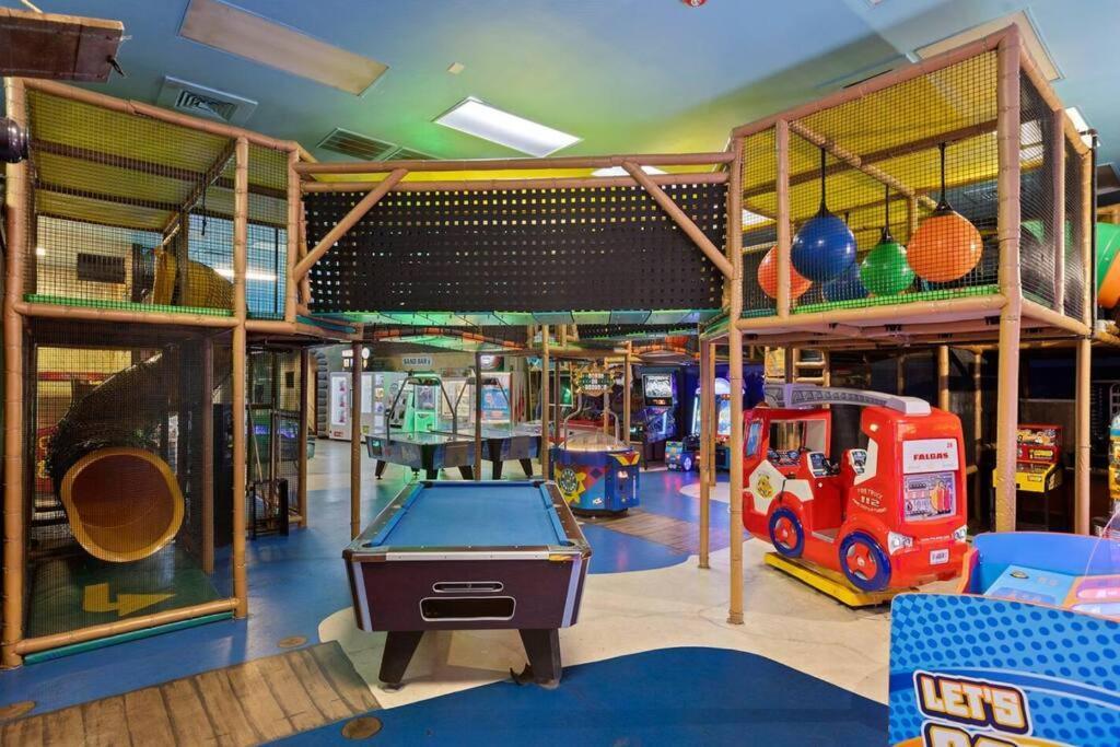 World Cinderella Castle Lazy River Pool & Game Holiday home