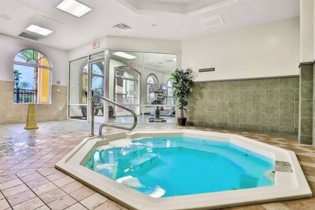 World Cinderella Castle Lazy River Pool & Game Holiday home Davenport