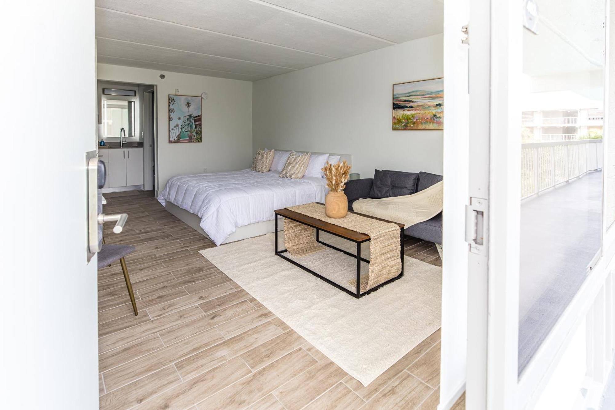 Luxury Boho 1bedroom 8 Minutes From Free Parking Apartment