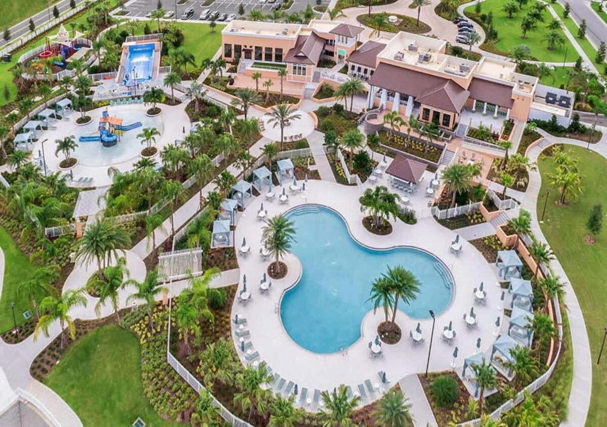 4br With Private Pool Near Holiday home