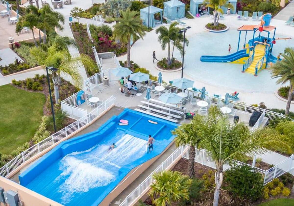 4br With Private Pool Near *
