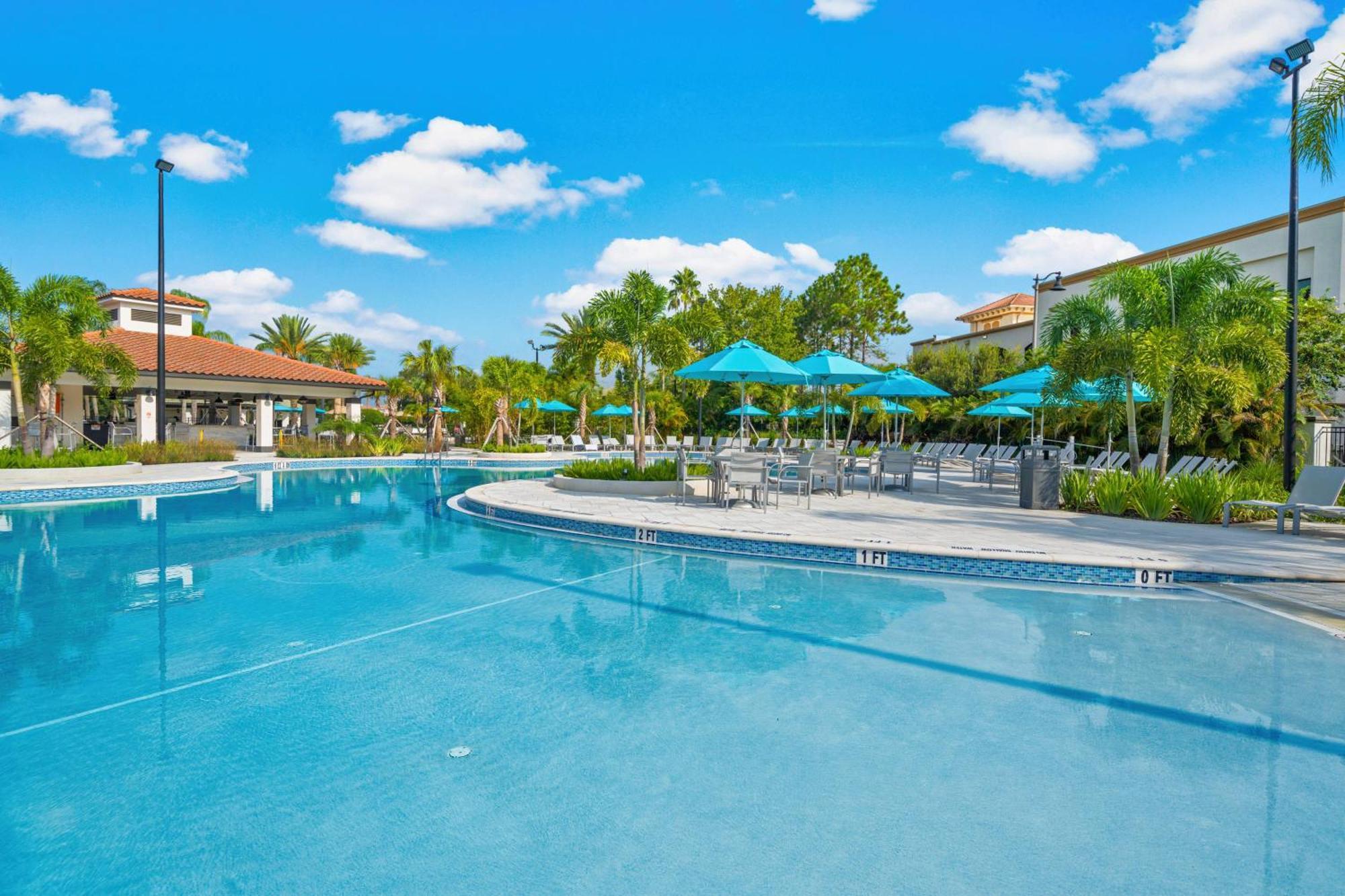 Newly Renovated Lakeview Vista Cay Apartment Orlando