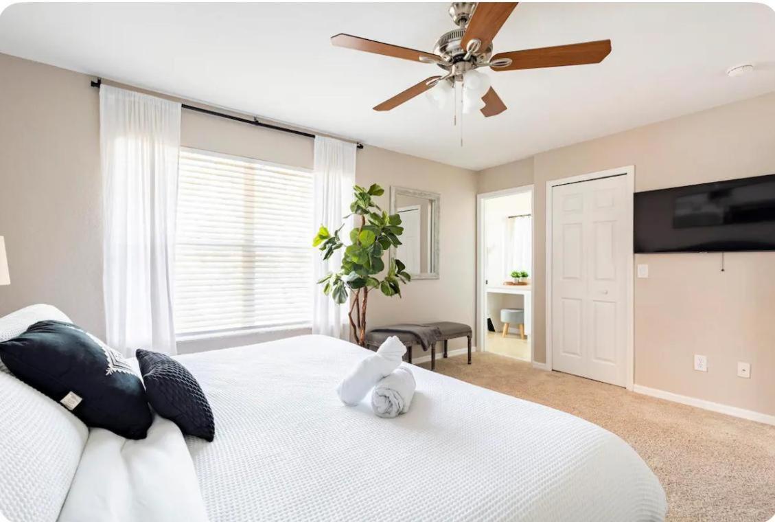 With Lazy River Townhome Resort *