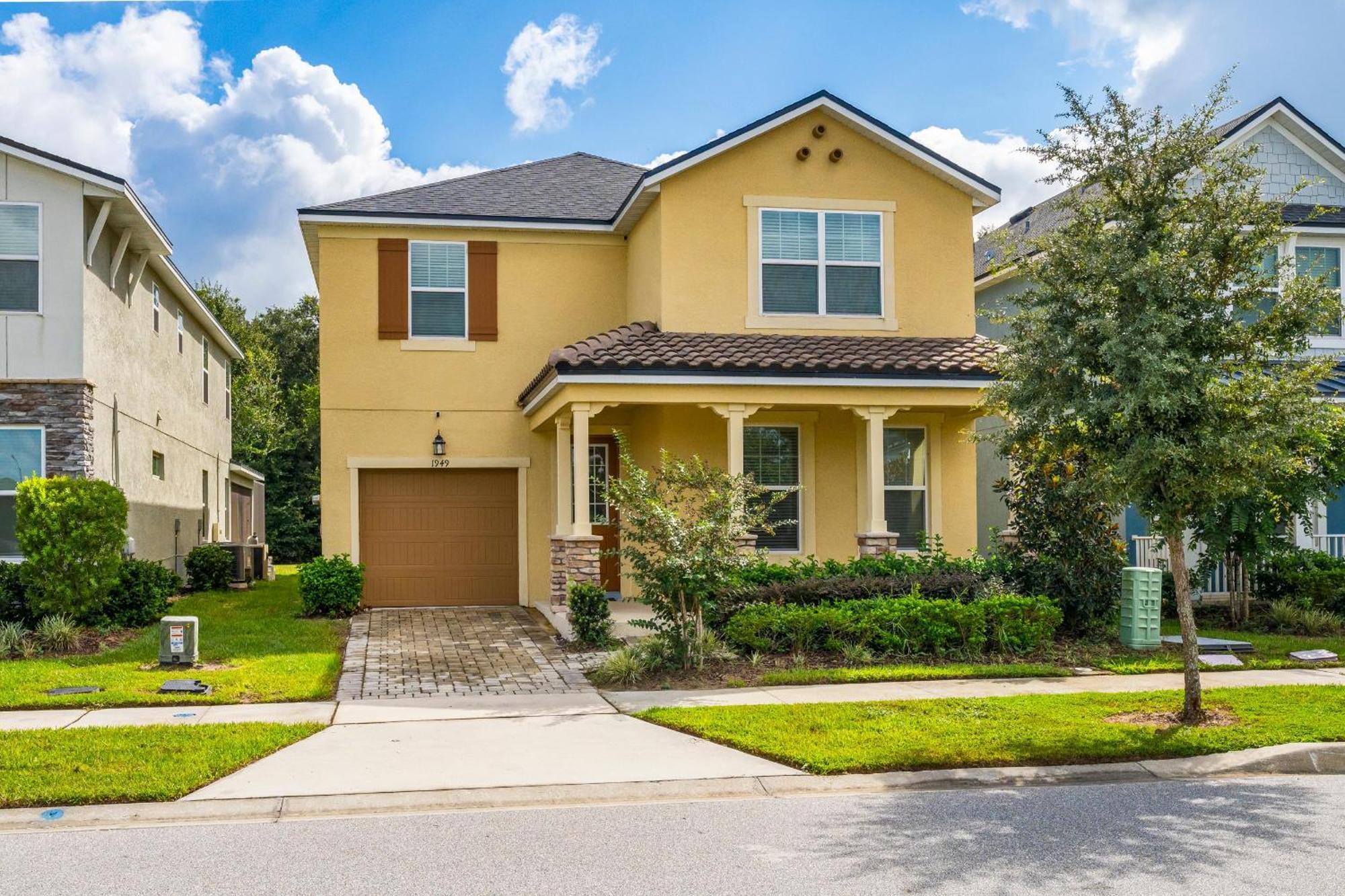 Holiday home Solara Home, Wooded View Pool 6br, Modern Decor *