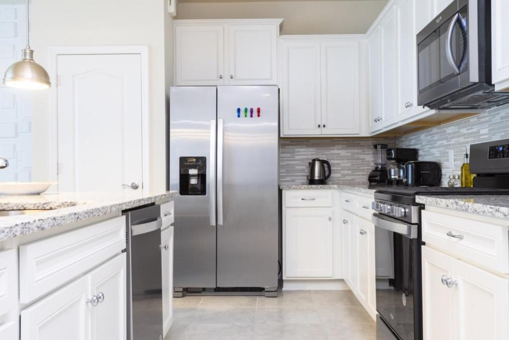 Holiday home Modern Townhome 5 Beds 3 Kings Private Pool *