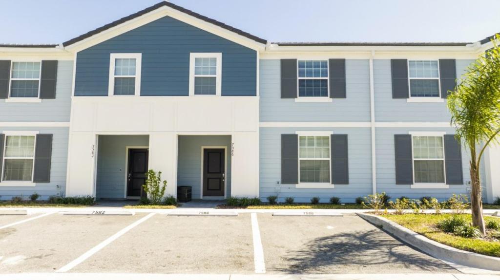 Modern Townhome 5 Beds 3 Kings Private Pool * Davenport