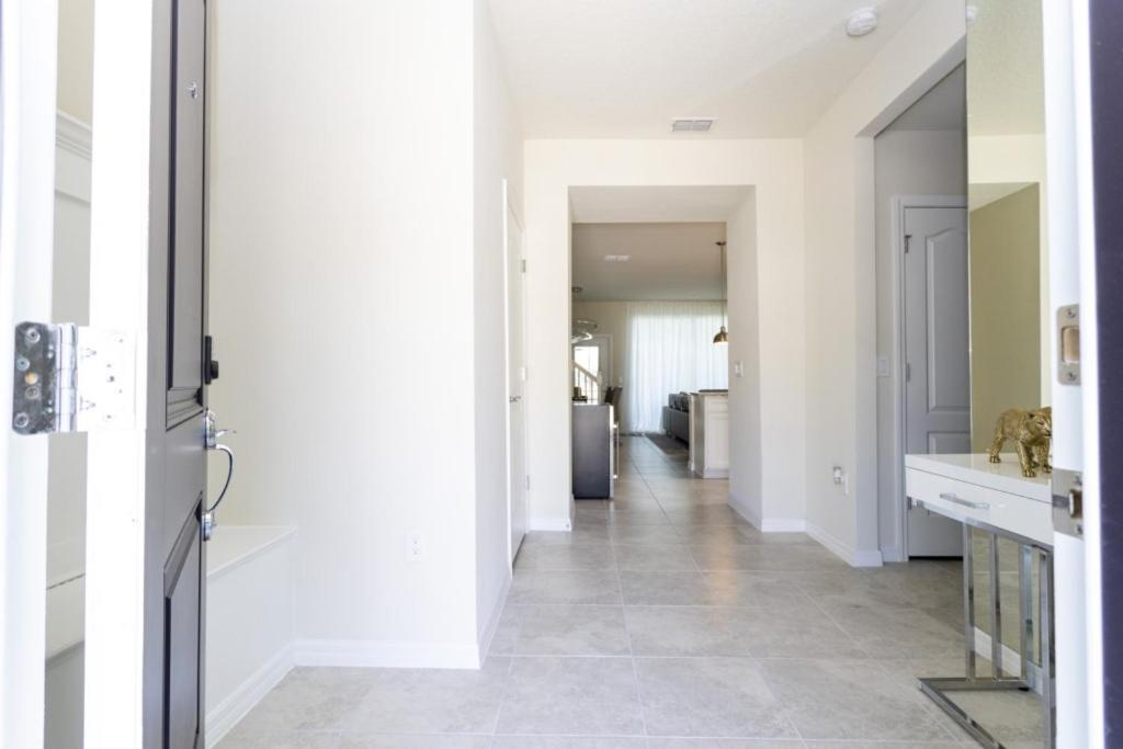 Holiday home Modern Townhome 5 Beds 3 Kings Private Pool