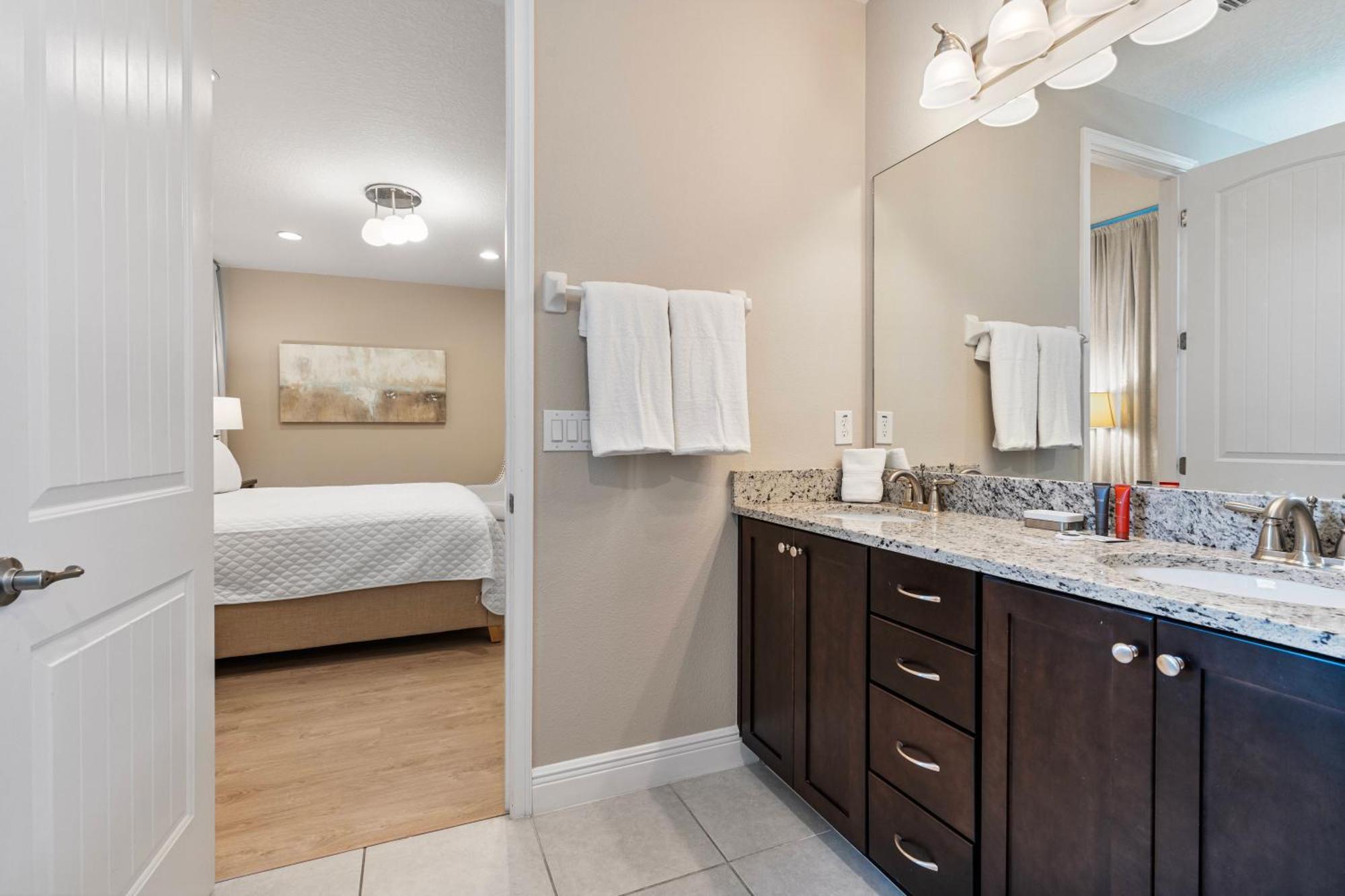 Amazing 6 Bedroom Nxt Disneyuniversal At Encore * Four Corners